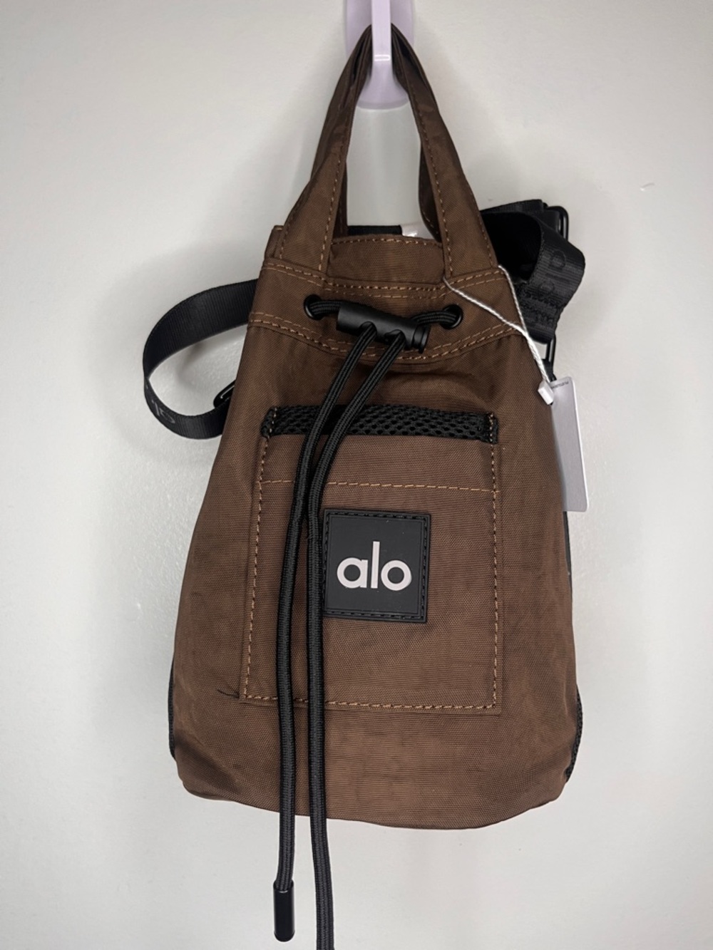 Alo Yoga bucket-style crossbody bag NWT BROWN AVAILABLE - Picture 7 of 15